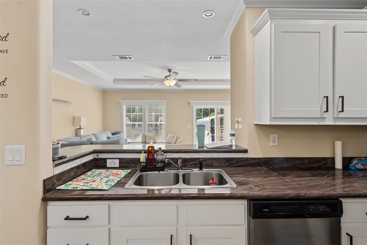 6415 MANGROVE DRIVE — photo 3 of 40