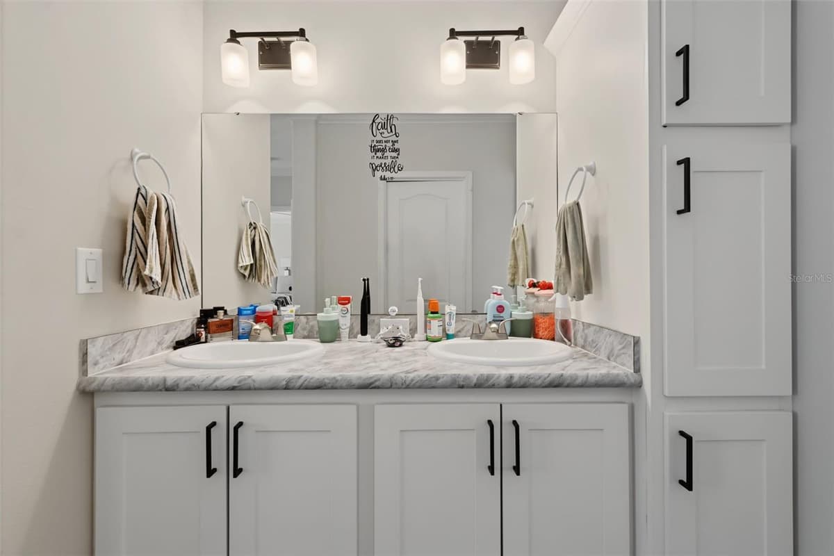 6415 MANGROVE DRIVE — photo 13 of 40