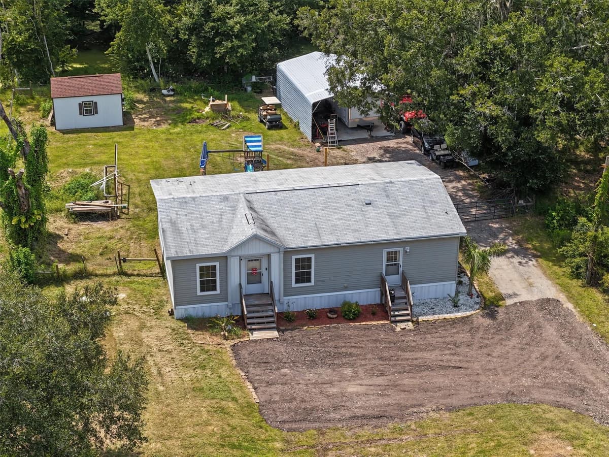 6415 MANGROVE DRIVE — photo 27 of 40