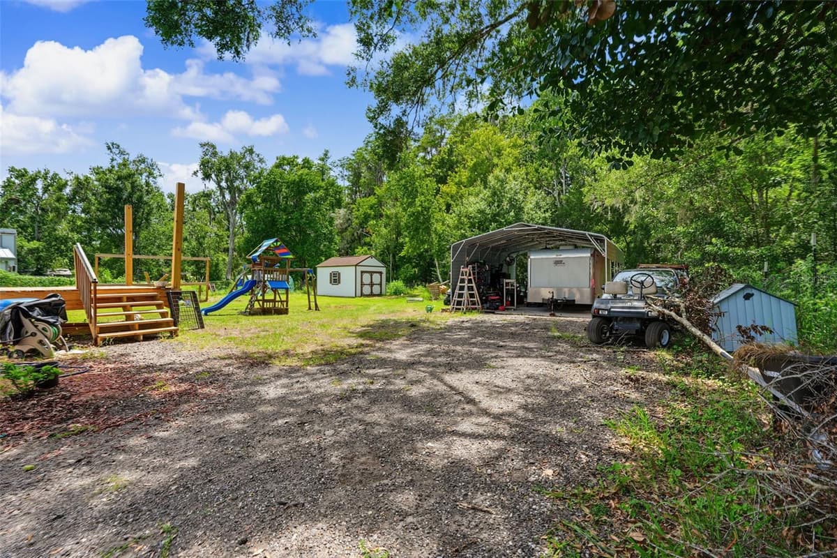 6415 MANGROVE DRIVE — photo 18 of 40