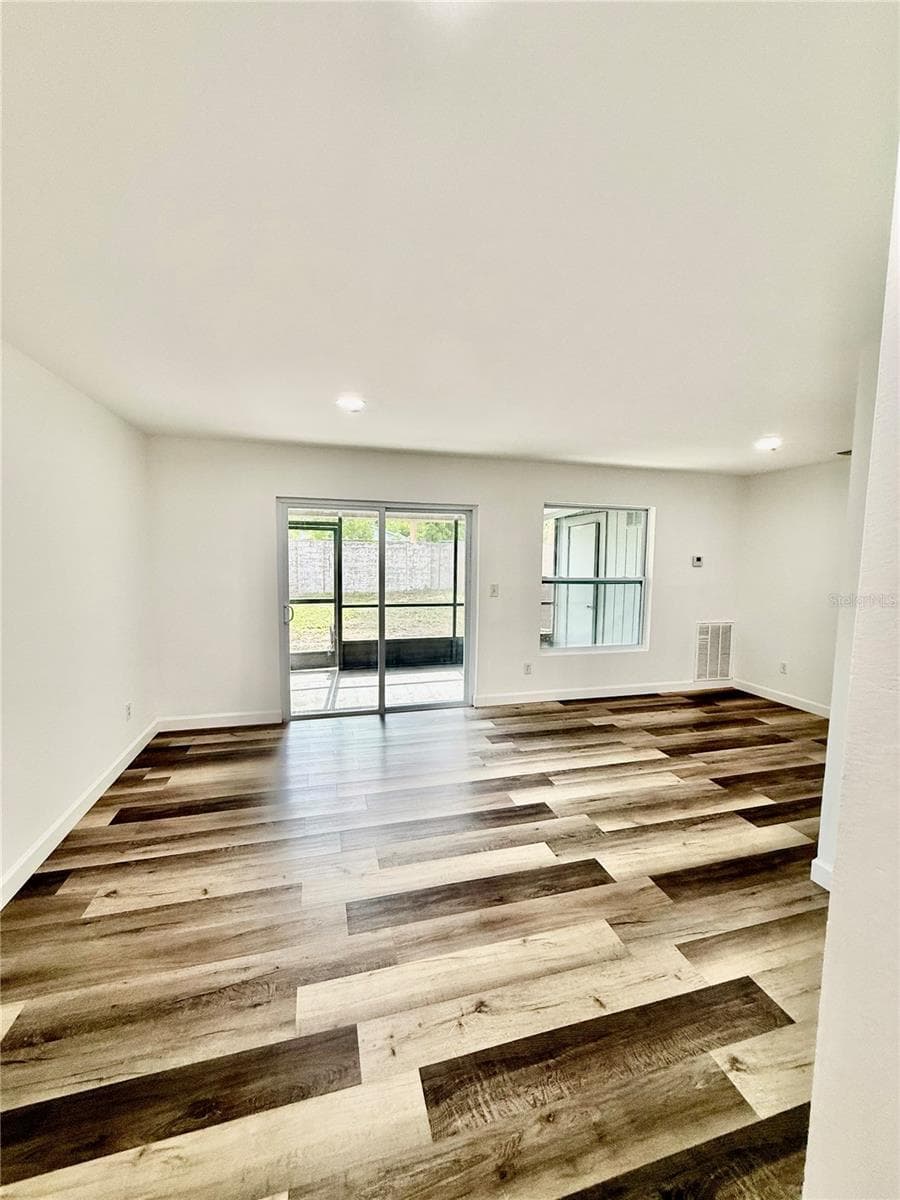 14106 VILLAGE TERRACE DRIVE — photo 8 of 45