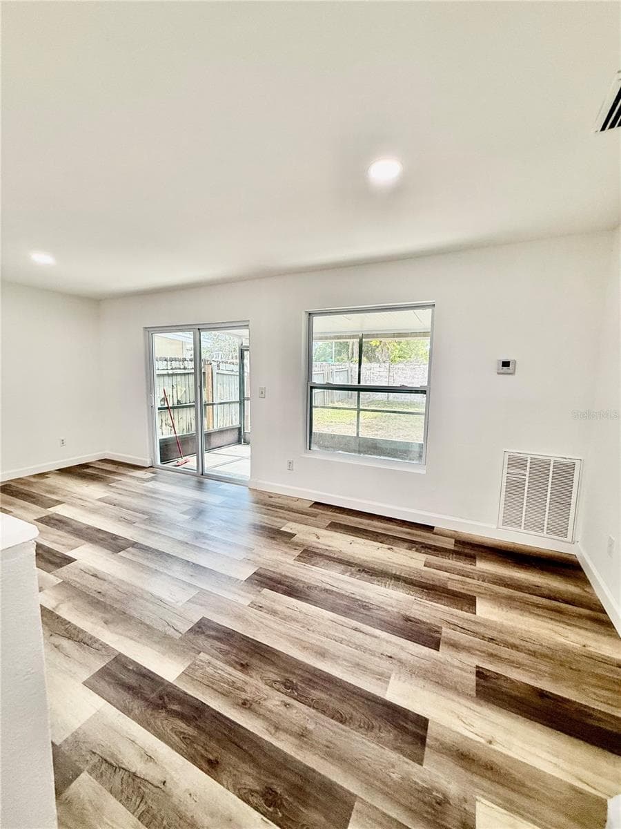 14106 VILLAGE TERRACE DRIVE — photo 21 of 45