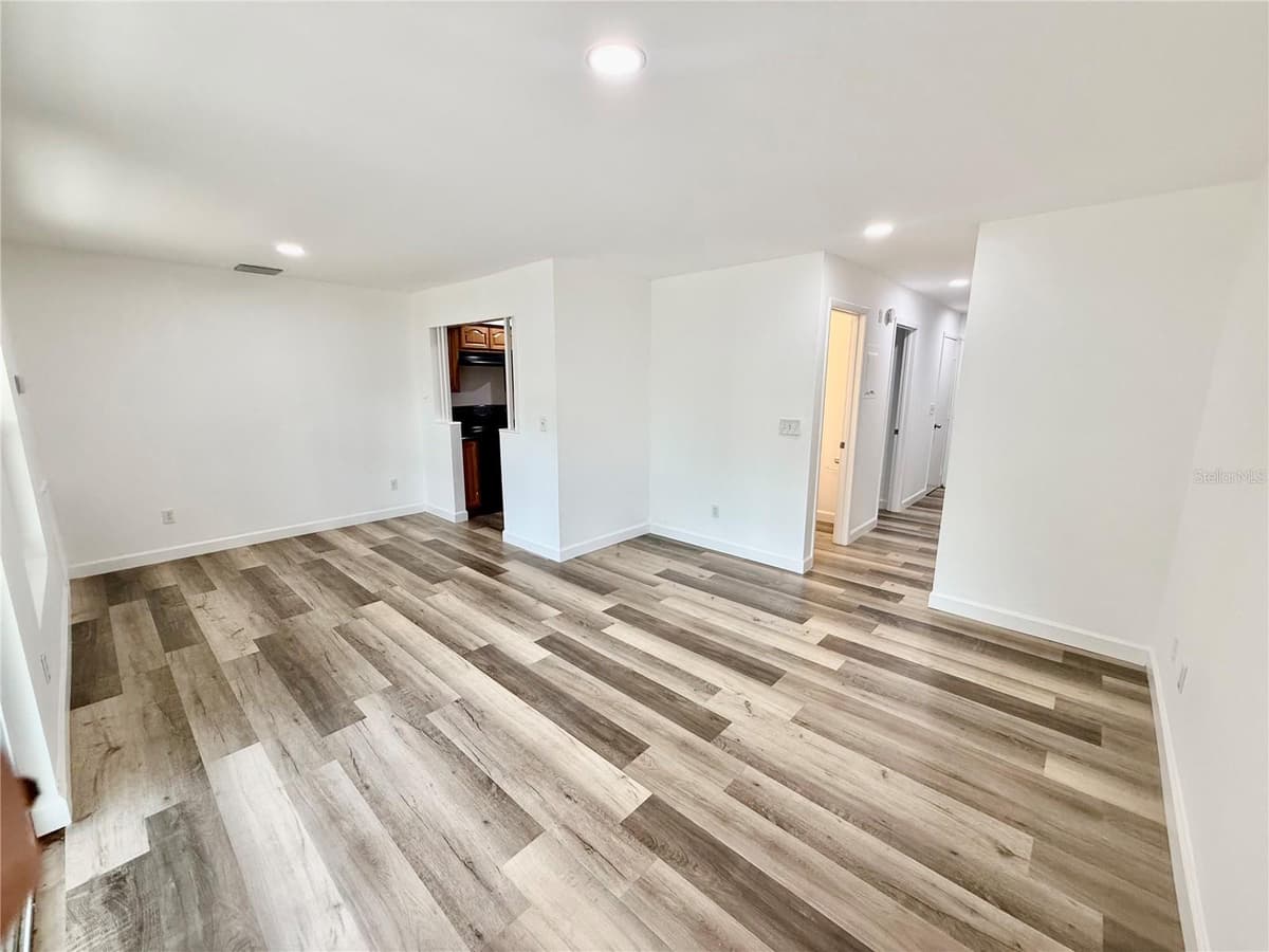 14106 VILLAGE TERRACE DRIVE — photo 25 of 45