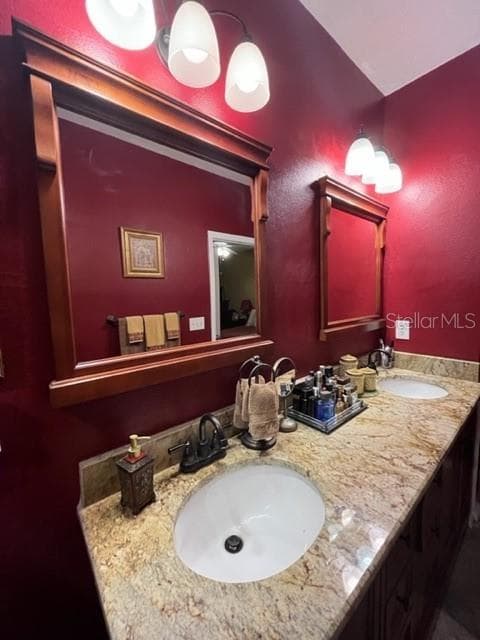 1910 PALM AVENUE — photo 35 of 49