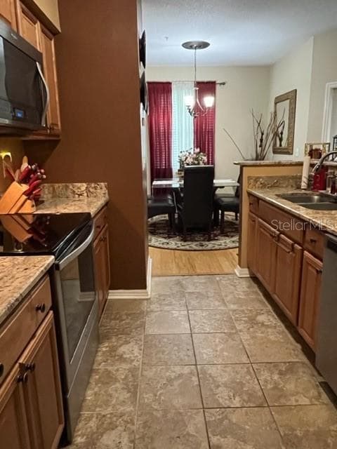1910 PALM AVENUE — photo 14 of 49