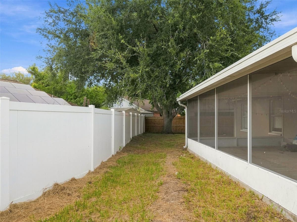 1018 PEACHWOOD DRIVE — photo 31 of 41