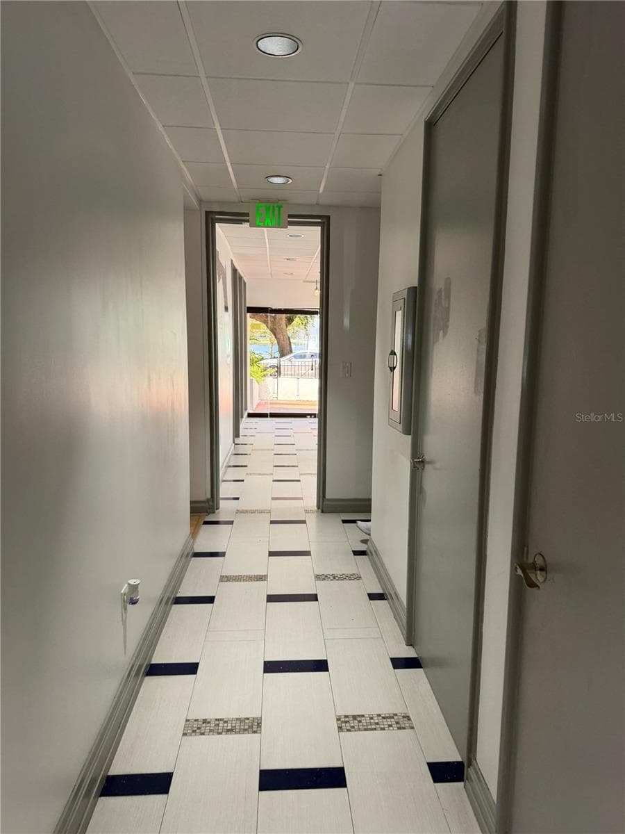 330 CENTRAL BOULEVARD — photo 9 of 33