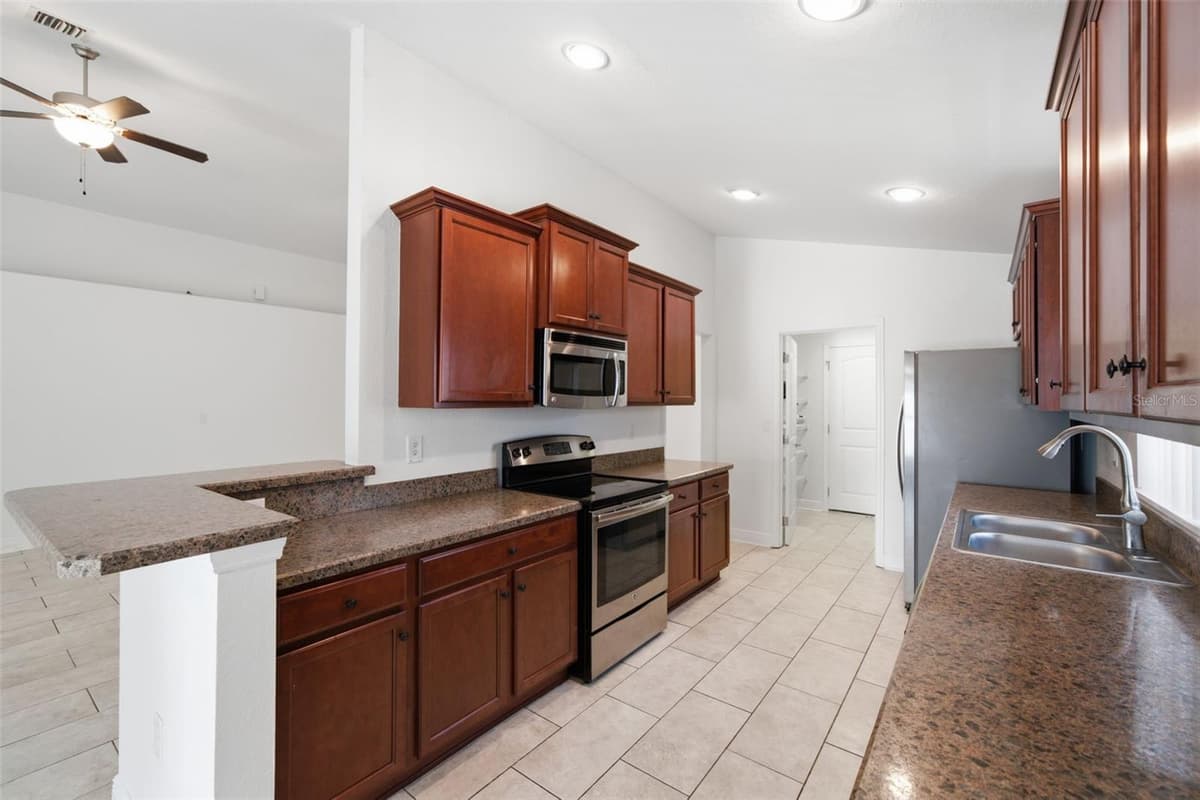 14310 EDINBURGH MOOR DRIVE — photo 6 of 41