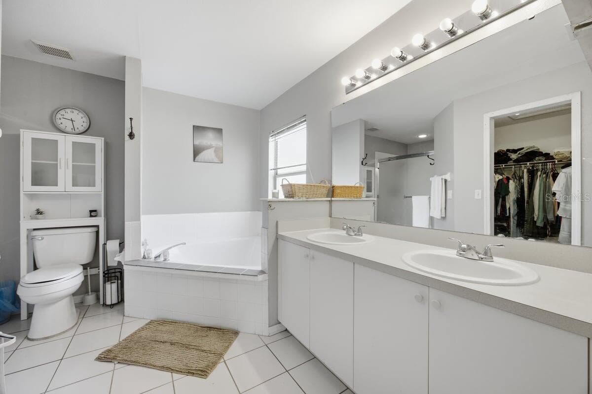 566 MONTANA AVENUE — photo 18 of 27