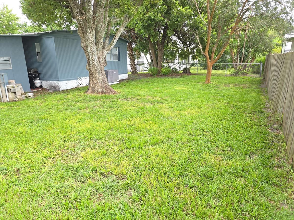 102 BAREFOOT TRAIL — photo 3 of 20