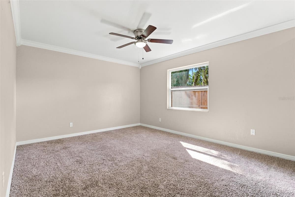 4027 WOODSONG DRIVE — photo 14 of 39