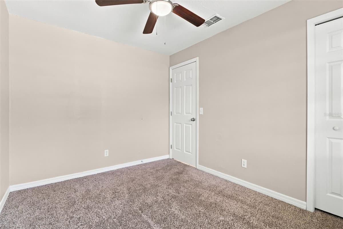 4027 WOODSONG DRIVE — photo 27 of 39