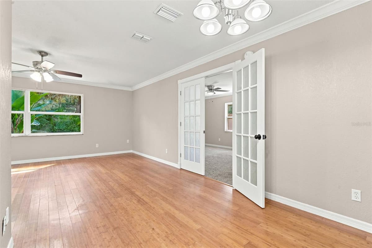 4027 WOODSONG DRIVE — photo 10 of 39