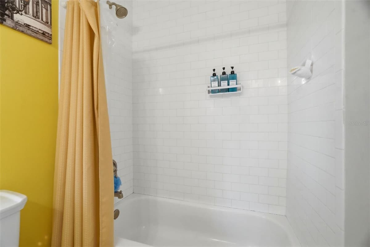 1410 EDGEWOOD DRIVE — photo 15 of 32