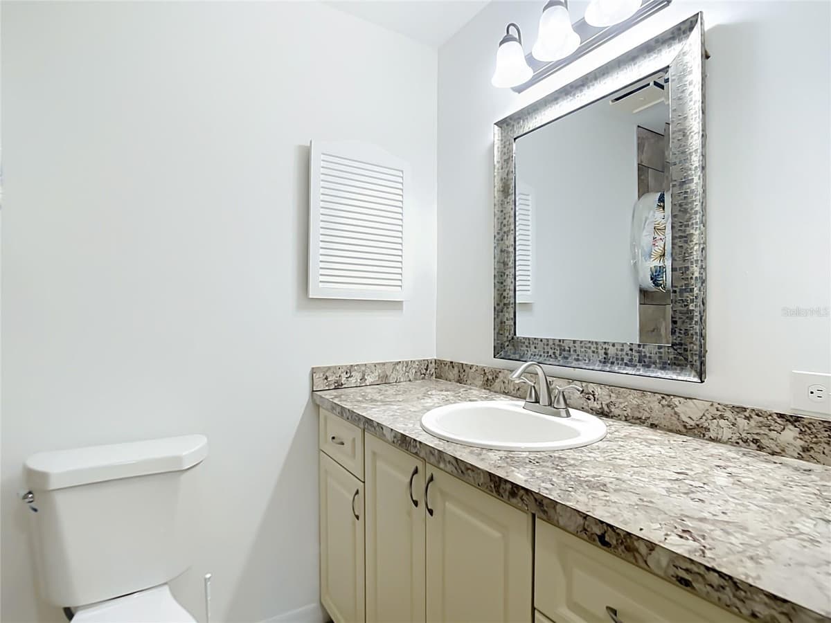 2330 BEACON DRIVE — photo 20 of 44