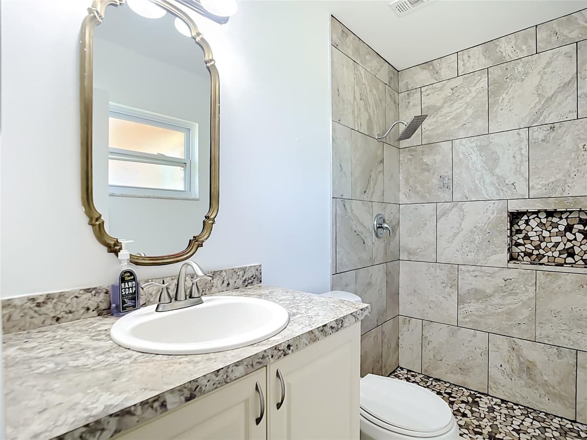 2330 BEACON DRIVE — photo 19 of 44