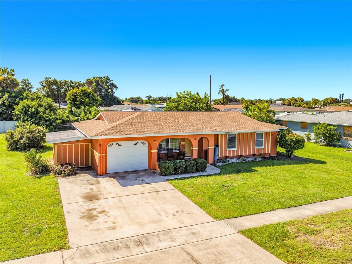 2330 BEACON DRIVE — photo 40 of 44