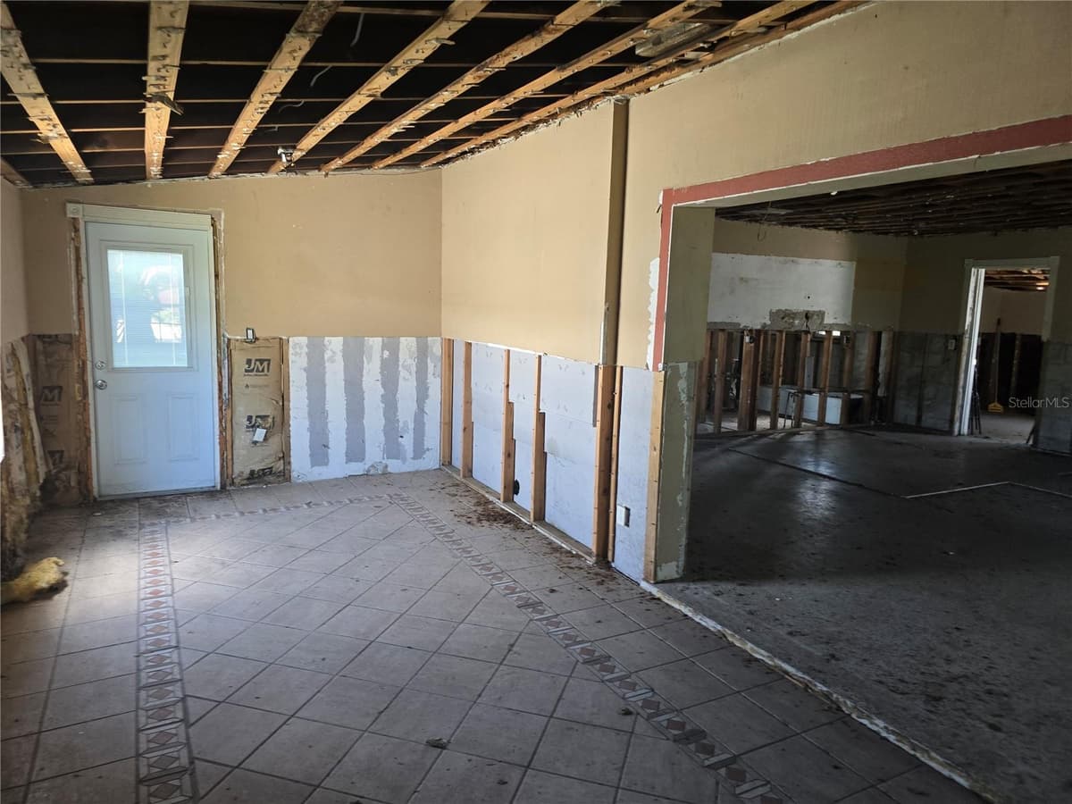 3307 MIAMI PLACE — photo 15 of 18