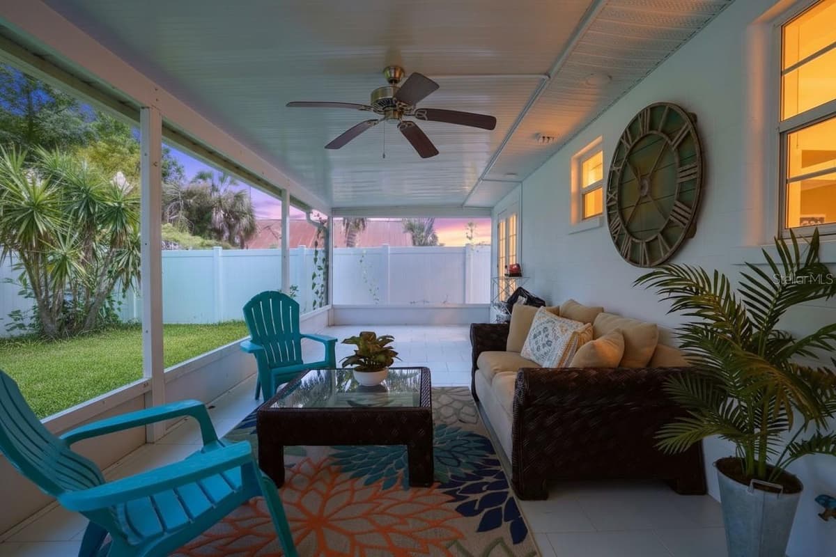 985 LIBERTY STREET — photo 48 of 57