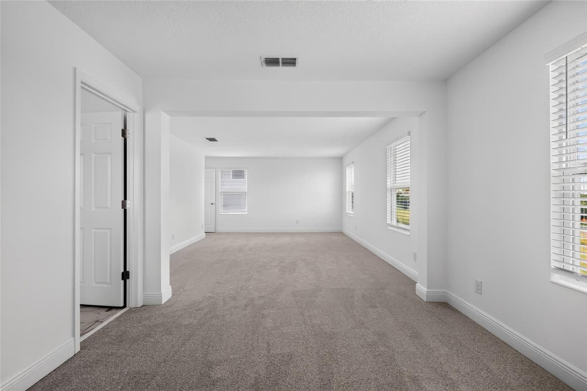 7501 CATANIA LOOP — photo 26 of 59