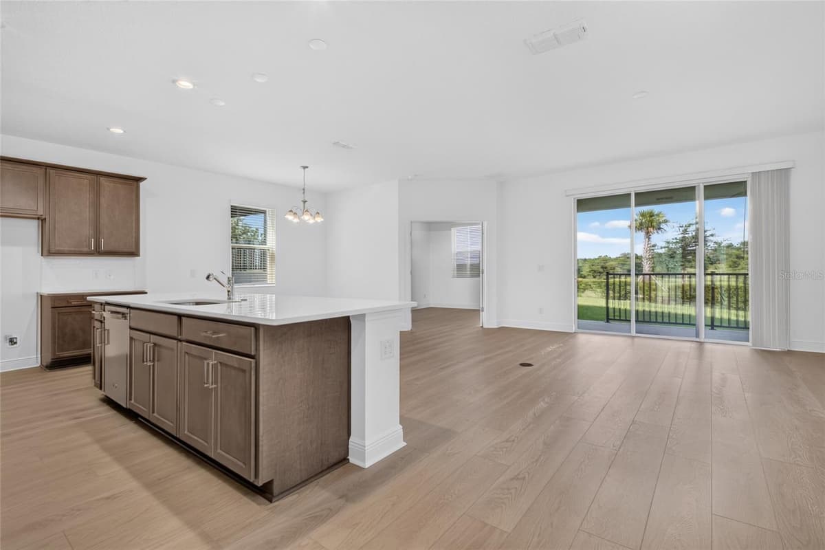 7501 CATANIA LOOP — photo 7 of 59