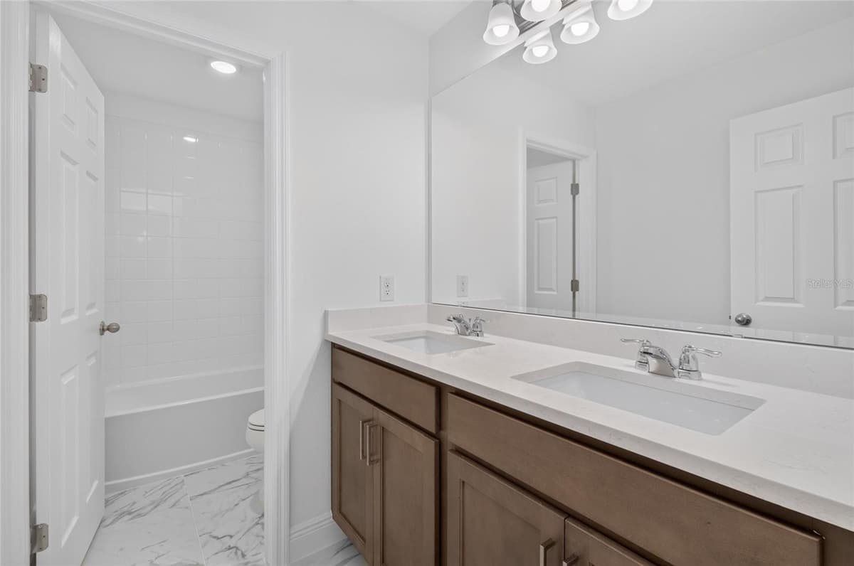 7501 CATANIA LOOP — photo 31 of 59
