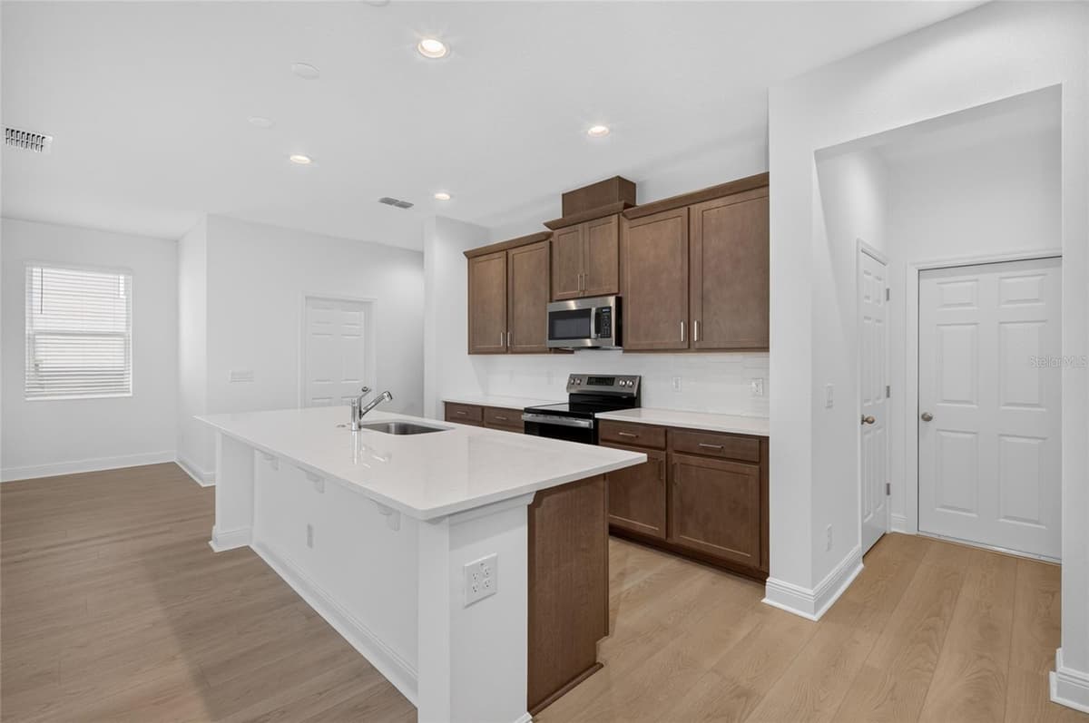7501 CATANIA LOOP — photo 11 of 59