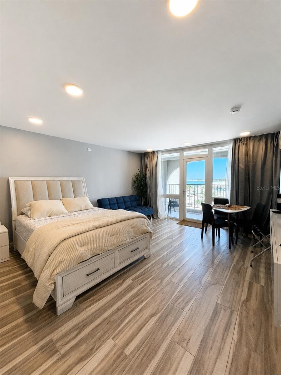 6165 AVE. ISLA VERDE — photo 3 of 13