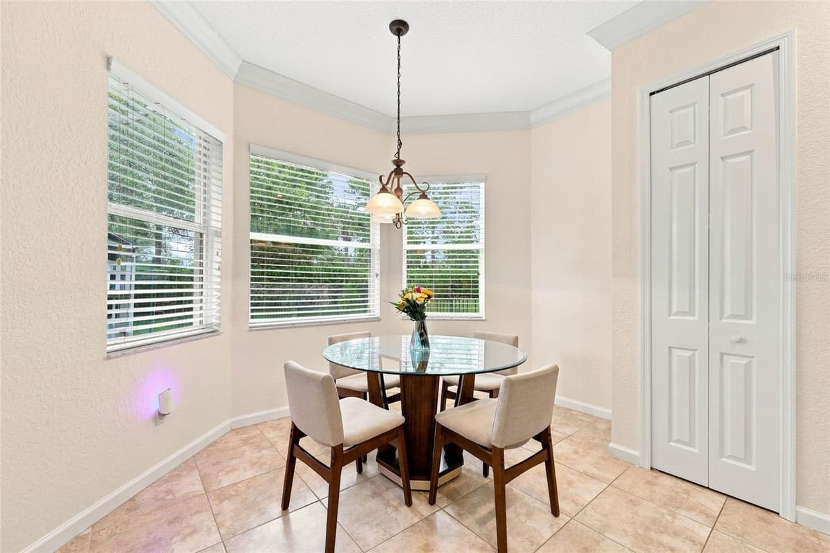 2806 SCENIC LANE — photo 12 of 38