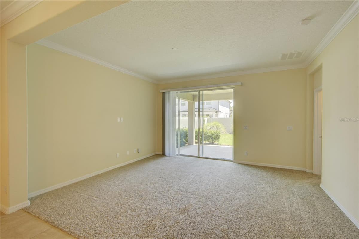5066 DOVE TREE STREET — photo 9 of 32