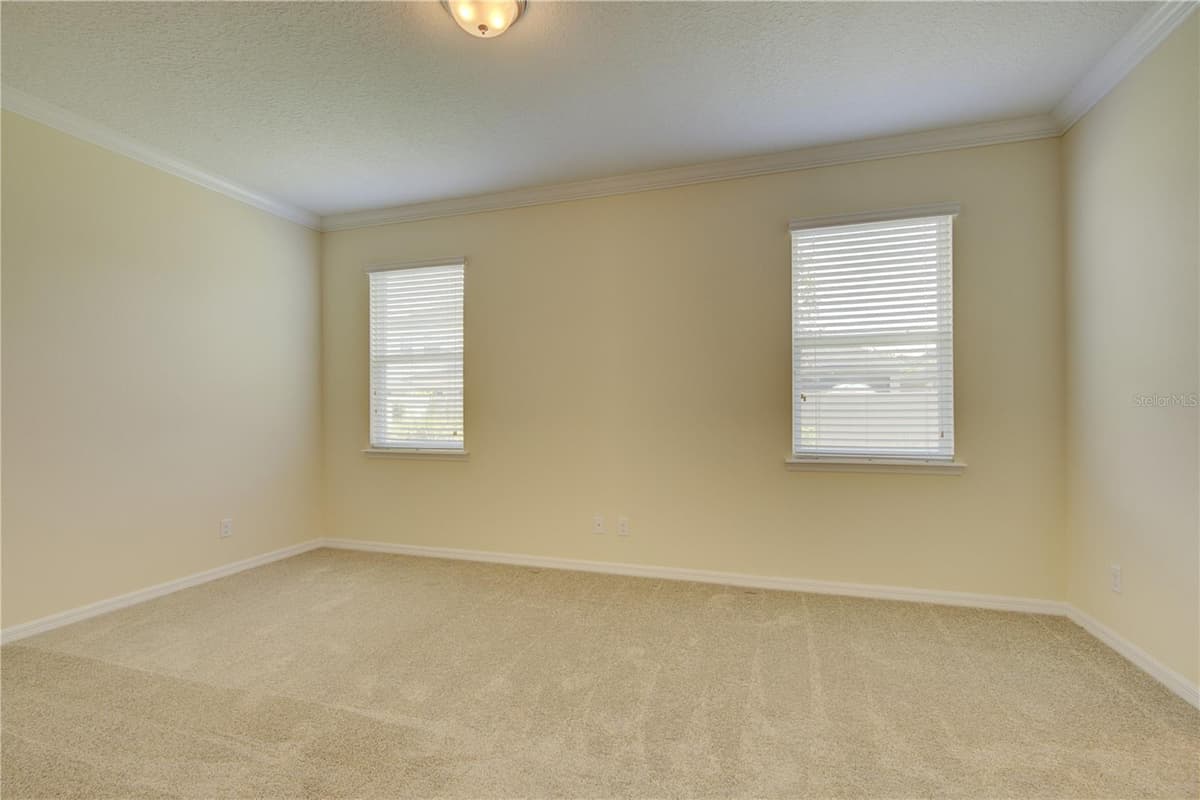 5066 DOVE TREE STREET — photo 12 of 32
