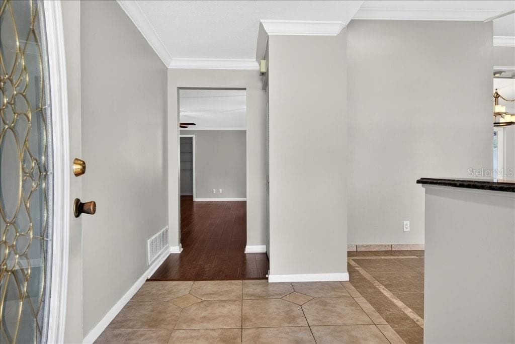 12 WESTFALLS LANE — photo 15 of 52