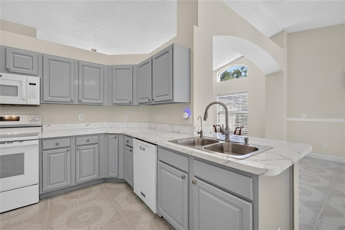 517 PEPPERMILL CIRCLE — photo 17 of 47