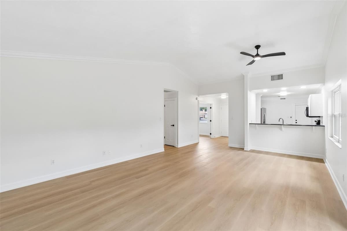 658 BONIVIEW LANE — photo 8 of 41