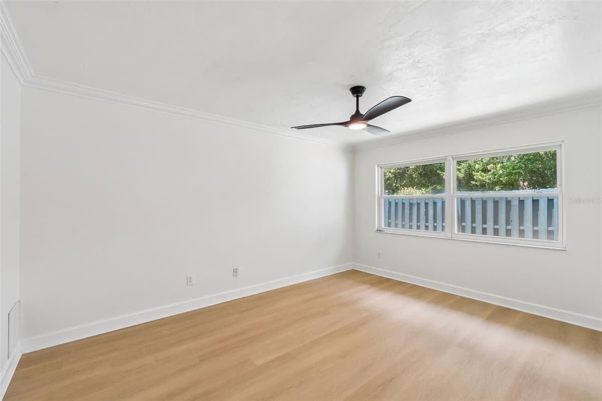 658 BONIVIEW LANE — photo 14 of 41