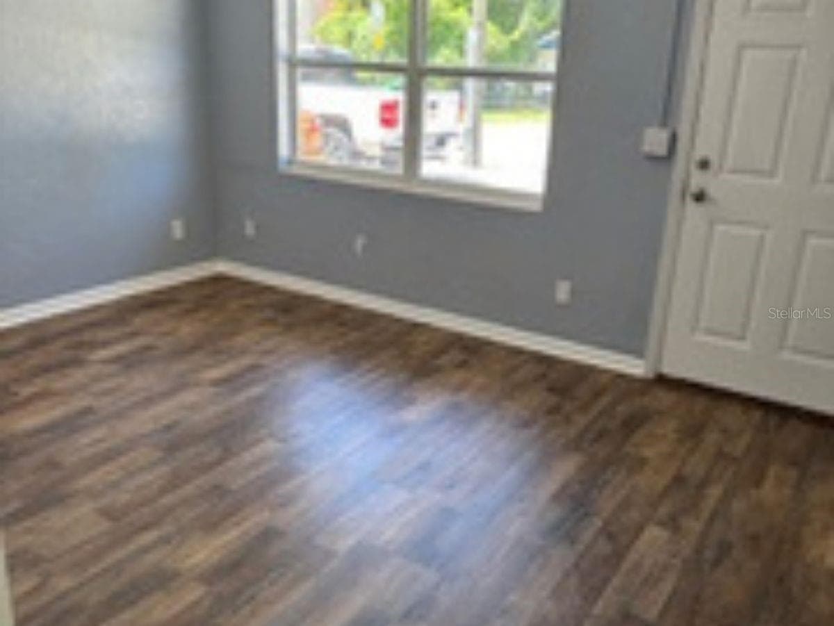 424 DAYTONA STREET — photo 30 of 38