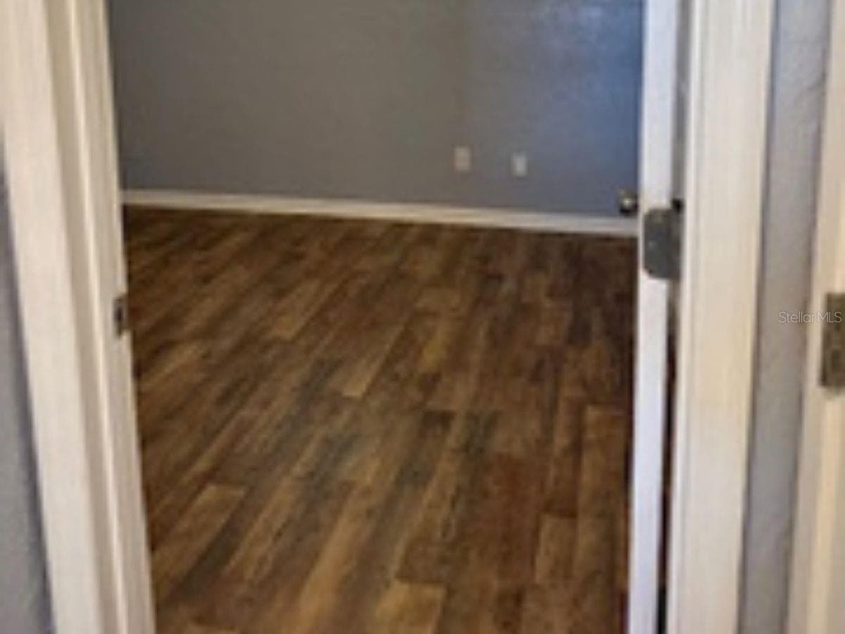424 DAYTONA STREET — photo 37 of 38