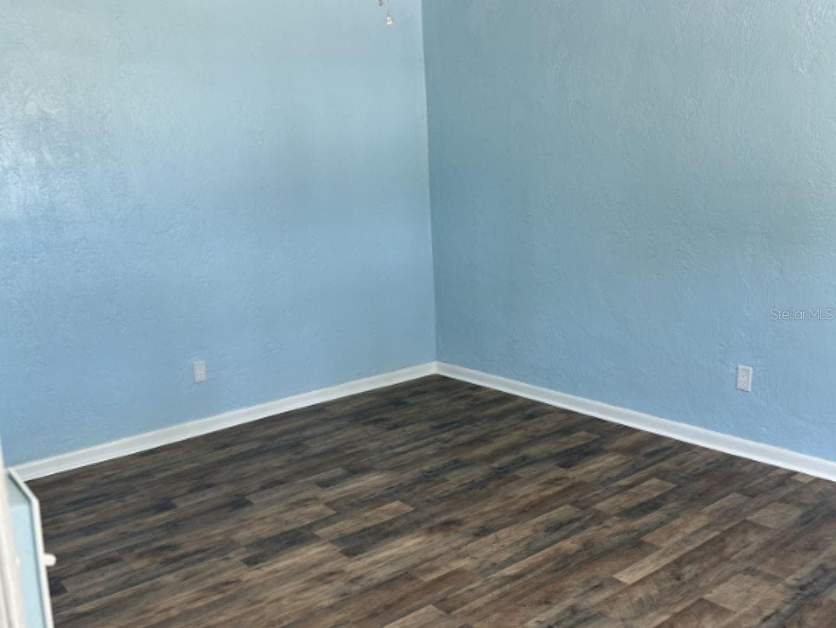 424 DAYTONA STREET — photo 16 of 38