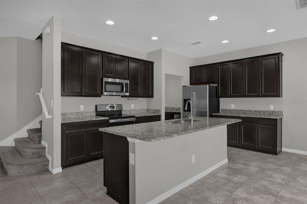 1160 PALMA VERDE PLACE — photo 4 of 46