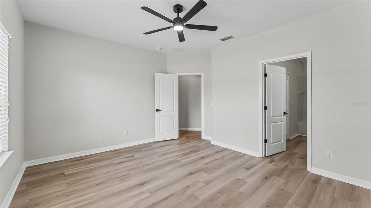 1126 CHERVIL DR — photo 21 of 41