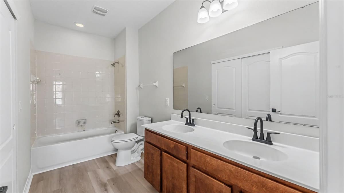 1126 CHERVIL DR — photo 13 of 41