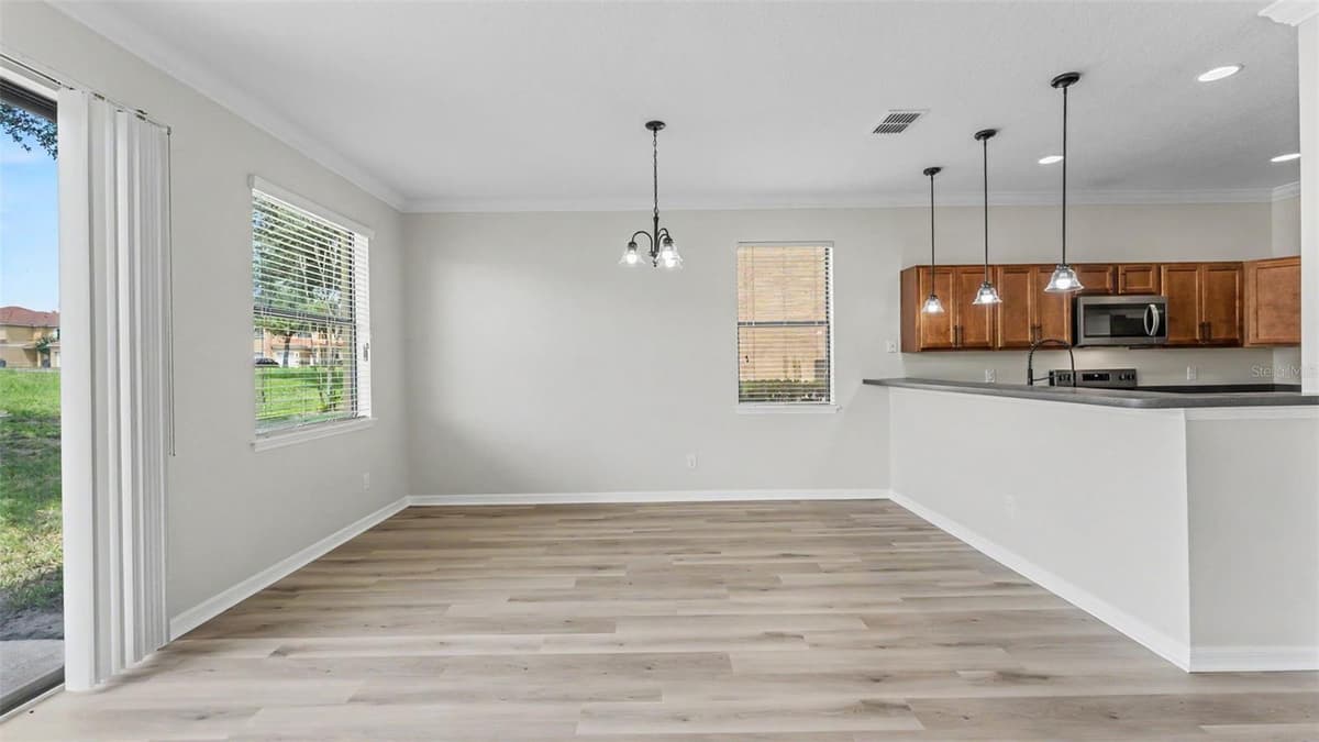 1126 CHERVIL DR — photo 40 of 41