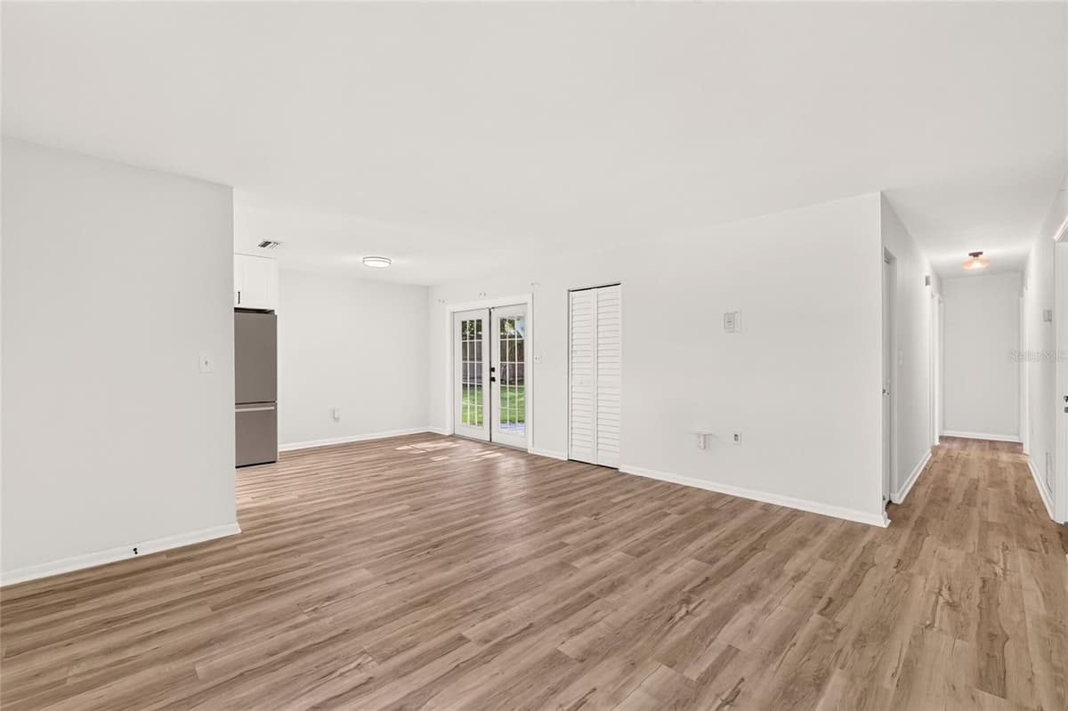 641 258TH STREET — photo 8 of 50