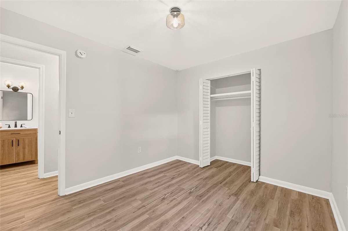 641 258TH STREET — photo 28 of 50