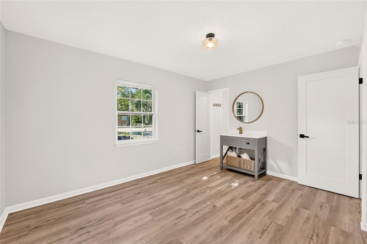 641 258TH STREET — photo 34 of 50