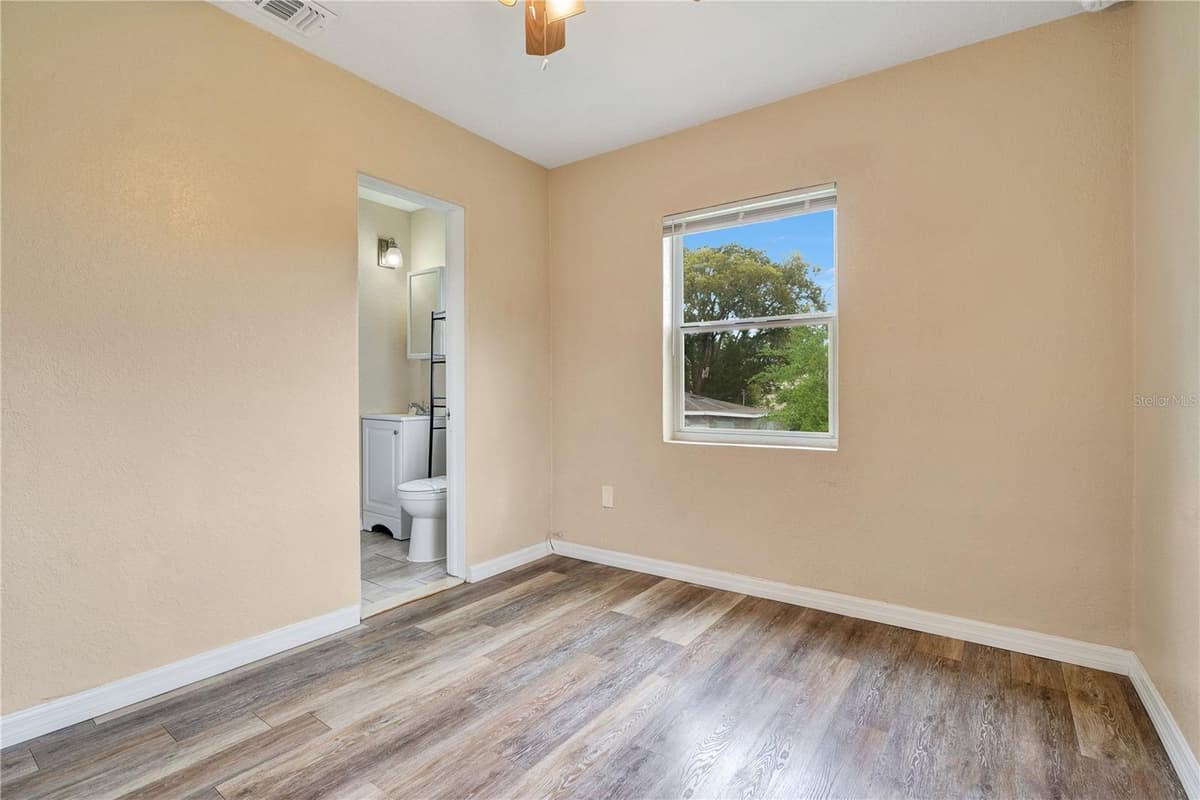 2183 CRANDON AVENUE — photo 26 of 28