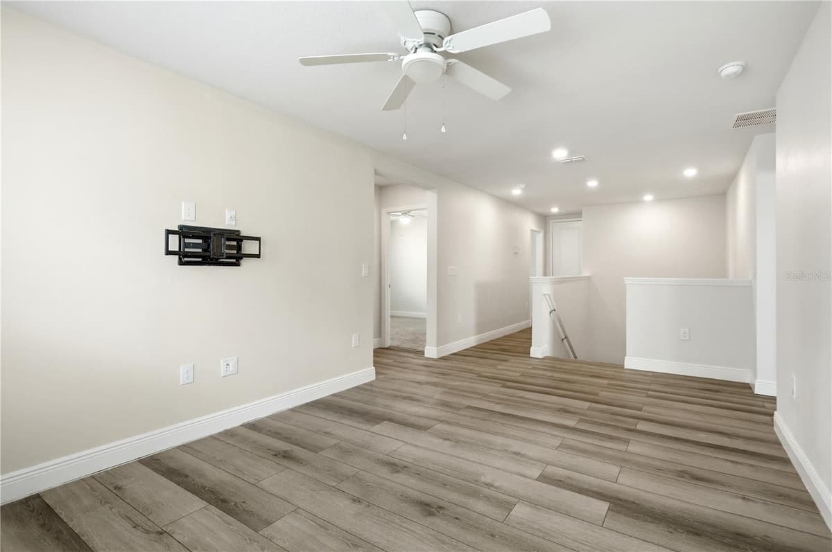 1128 SUGARWOOD STREET — photo 22 of 43