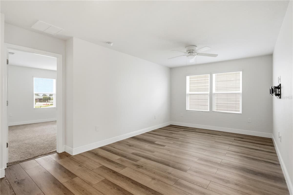 1128 SUGARWOOD STREET — photo 12 of 43