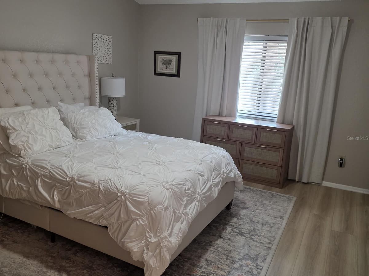 3460 COUNTRYSIDE BOULEVARD — photo 5 of 36