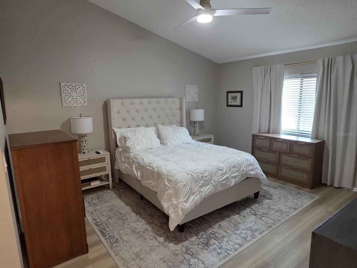 3460 COUNTRYSIDE BOULEVARD — photo 7 of 36